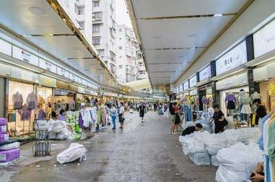 服裝批發(fā)市場進(jìn)貨全攻略 解析一級貨源市場與優(yōu)質(zhì)拿貨渠道