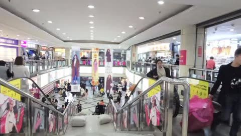 杭州四季青 華東服裝批發(fā)的“流量心臟”與財富密碼